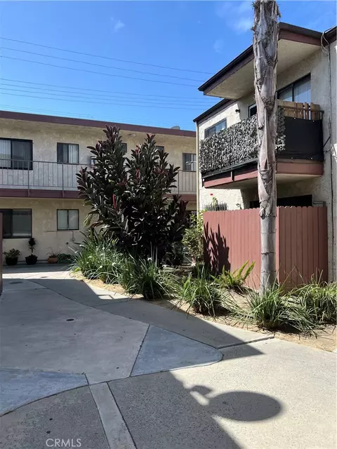 Exterior - 1001 Cherry, Long Beach, CA 90813 photo 4 of 6