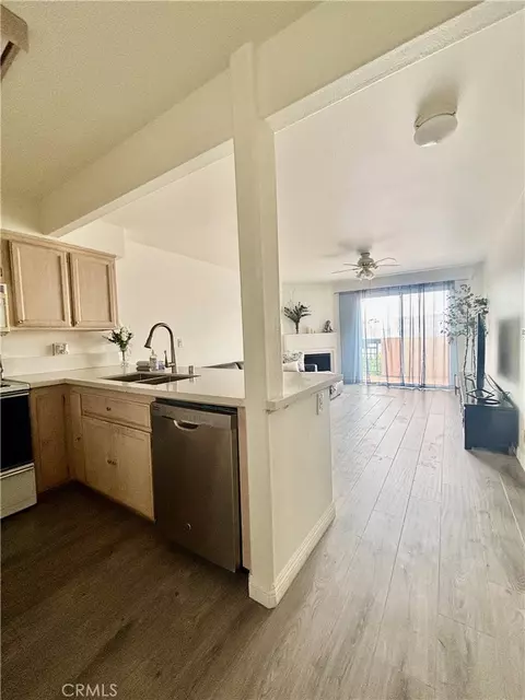 11410 Brookshire #421, Downey, CA 90241