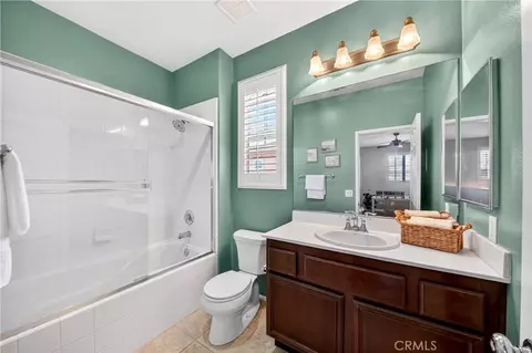Bath - 10983 Cedarhurst, Riverside, CA 92503 photo 2 of 3