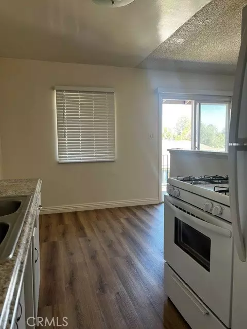 Kitchen - 3337 E 15th, Long Beach, CA 90804 photo 2 of 2