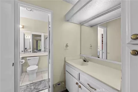 Bath - 7890 E Spring St #16E, Long Beach, CA 90815 photo 1 of 3