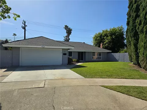 230 N Shasta St, Orange, CA 92869