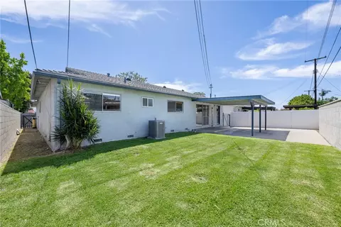 Exterior - 2803 E Jackson Ave, Orange, CA 92867 photo 6 of 7
