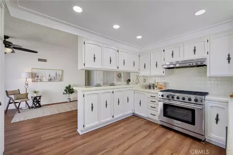 Kitchen - 2803 E Jackson Ave, Orange, CA 92867 photo 3 of 4