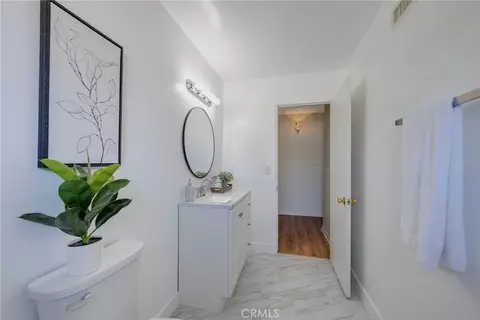 Bath - 2803 E Jackson Ave, Orange, CA 92867 photo 5 of 5