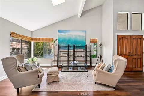 Entry Way - 1359 Knoll Dr, Oceanside, CA 92054 photo 2 of 3