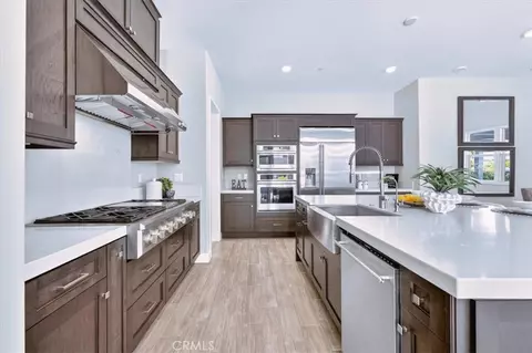 Kitchen - 168 Crossover, Irvine, CA 92618 photo 2 of 5