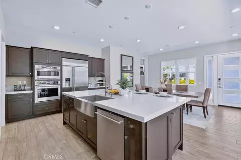 Kitchen - 168 Crossover, Irvine, CA 92618 photo 3 of 5