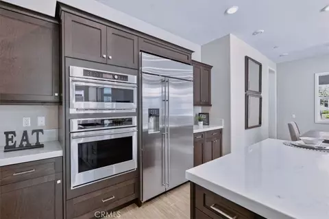 Kitchen - 168 Crossover, Irvine, CA 92618 photo 4 of 5
