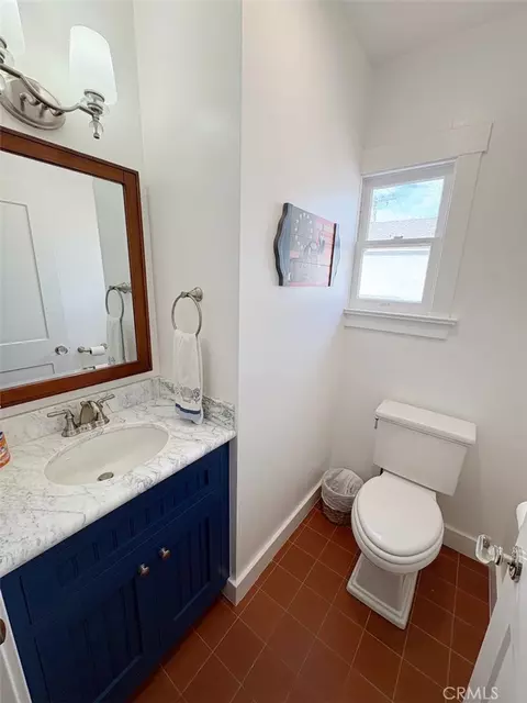 Bath - 337 Clemente, Avalon, CA 90704 photo 3 of 6
