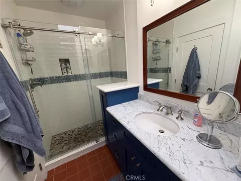Bath - 337 Clemente, Avalon, CA 90704 photo 1 of 6