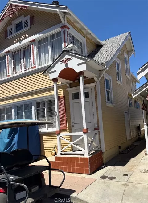 Exterior - 337 Clemente, Avalon, CA 90704 photo 1 of 3