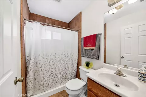 Bath - 1246 Locust, Pinon Hills, CA 92372 photo 5 of 5