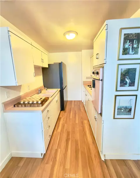Kitchen - 100 Atlantic Ave #310, Long Beach, CA 90802 photo 3 of 3