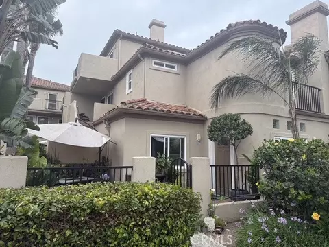 626 Lake St #34, Huntington Beach, CA 92648