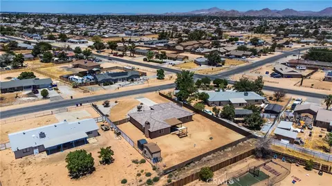 View/Area - 12833 Algonquin, Apple Valley, CA 92308 photo 3 of 7