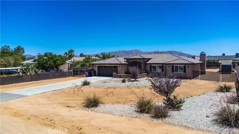 Exterior - 12833 Algonquin, Apple Valley, CA 92308 photo 9 of 11