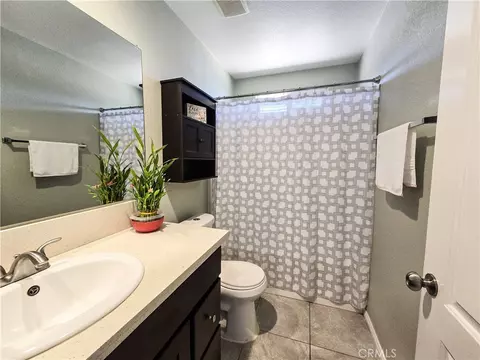 Bath - 12833 Algonquin, Apple Valley, CA 92308 photo 2 of 6