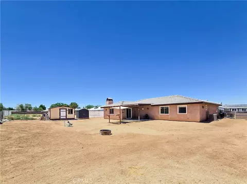 Exterior - 12833 Algonquin, Apple Valley, CA 92308 photo 5 of 11