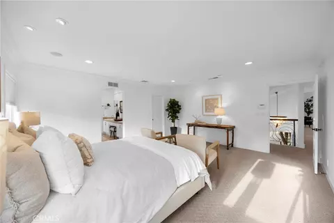 Bedroom - 701 Pepper Tree, Long Beach, CA 90815 photo 4 of 6