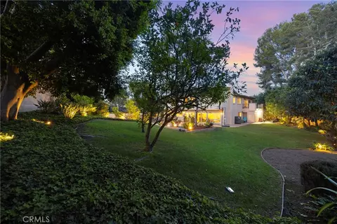 Exterior - 701 Pepper Tree, Long Beach, CA 90815 photo 7 of 8