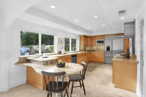 Kitchen - 701 Pepper Tree, Long Beach, CA 90815 photo 1 of 3
