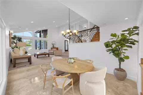 Dining - 701 Pepper Tree, Long Beach, CA 90815 photo 2 of 3