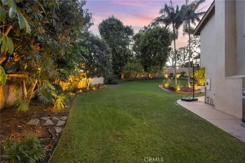 Exterior - 701 Pepper Tree, Long Beach, CA 90815 photo 8 of 8