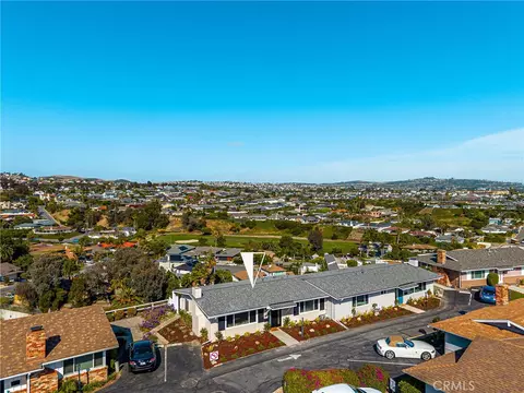 View/Area - 113 Monte Vis #7, San Clemente, CA 92672 photo 2 of 6