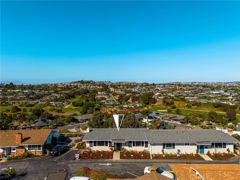 View/Area - 113 Monte Vis #7, San Clemente, CA 92672 photo 3 of 6