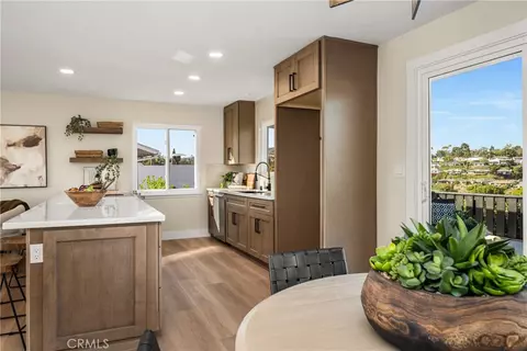 Kitchen - 113 Monte Vis #7, San Clemente, CA 92672 photo 2 of 8