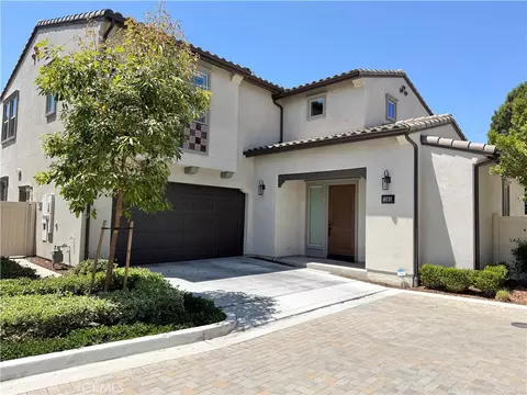 7365 Autumn Ct, Whittier, CA 90602