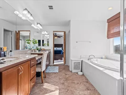 Bath - 14979 Corvalis Ct, Eastvale, CA 92880 photo 2 of 4