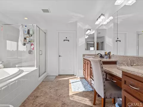 Bath - 14979 Corvalis Ct, Eastvale, CA 92880 photo 1 of 4