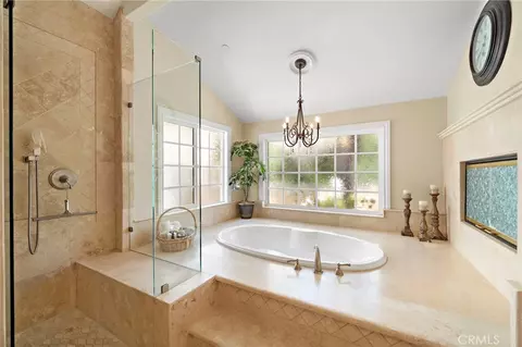 Bath - 7722 E Sandberg, Orange, CA 92869 photo 2 of 8