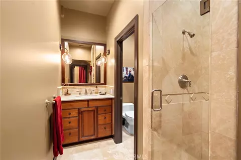 Bath - 7722 E Sandberg, Orange, CA 92869 photo 4 of 8