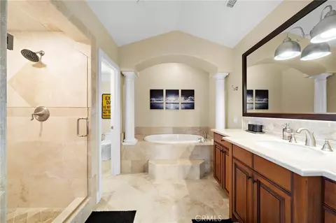 Bath - 7722 E Sandberg, Orange, CA 92869 photo 5 of 8