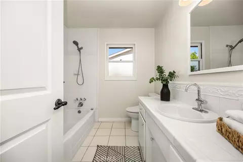 Bath - 1306 E Rose Ave, Orange, CA 92867 photo 1 of 4