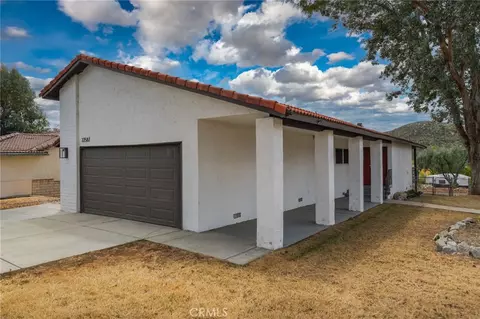 22587 Canyon Lk S, Canyon Lake, CA 92587