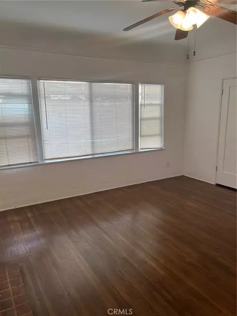 Living - 833 Cedar, Long Beach, CA 90813 photo 4 of 6