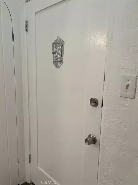 Entry Way - 833 Cedar, Long Beach, CA 90813 photo 1 of 1