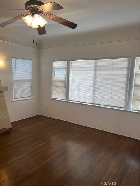 Living - 833 Cedar, Long Beach, CA 90813 photo 5 of 6