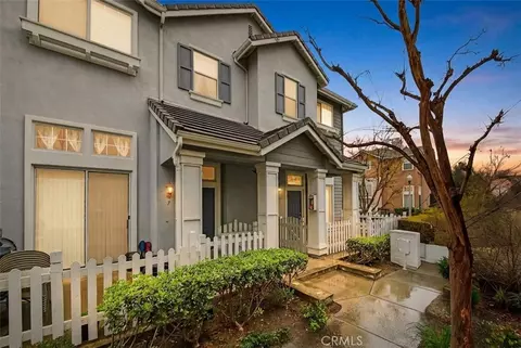 9 Coveside Ct, Buena Park, CA 90621