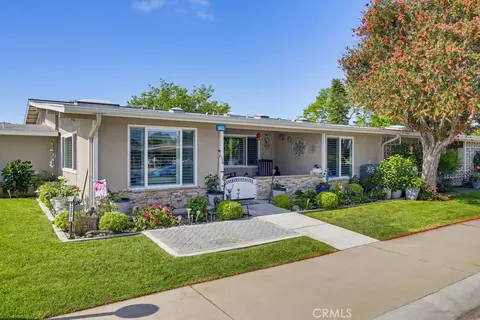 1290 Northwood Rd, Seal Beach, CA 90740