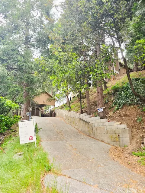 25145 Valle, Crestline, CA 92325 photo 4