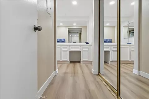 Entry Way - 2805 E 3rd #20, Long Beach, CA 90814 photo 4 of 6