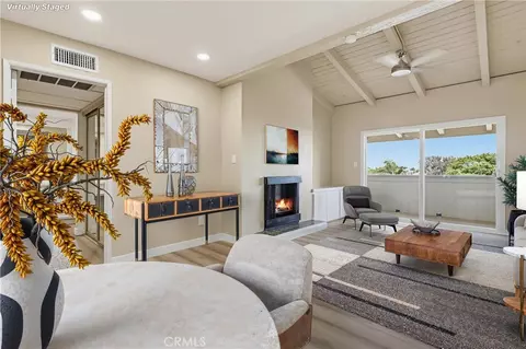 Living - 2805 E 3rd #20, Long Beach, CA 90814 photo 1 of 11