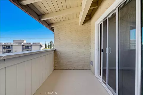 Exterior - 2805 E 3rd #20, Long Beach, CA 90814 photo 5 of 7