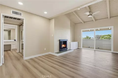 Living - 2805 E 3rd #20, Long Beach, CA 90814 photo 2 of 11