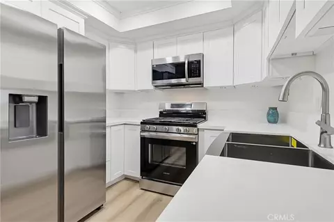 Kitchen - 2805 E 3rd #20, Long Beach, CA 90814 photo 2 of 4